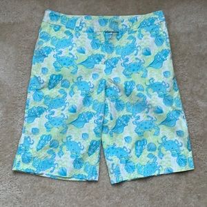 Lilly Pulitzer Chillin Crab Shells Bermuda Shorts